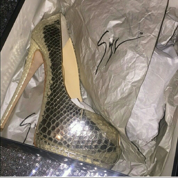 Giuseppe Zanotti Silver- Sharon Heels - Picture 2 of 4